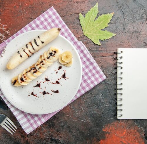 Ile kcal ma parówka w cieście francuskim Biedronka?
