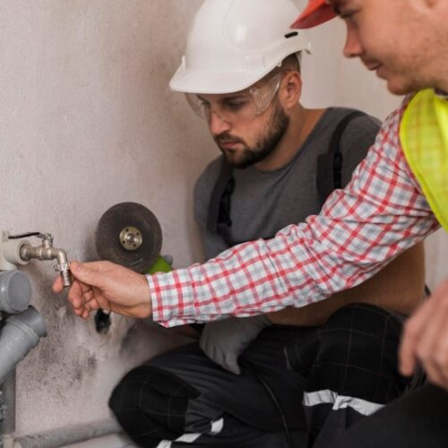 Awaria hydrauliczna w nocy – kiedy warto wezwać pogotowie hydrauliczne?